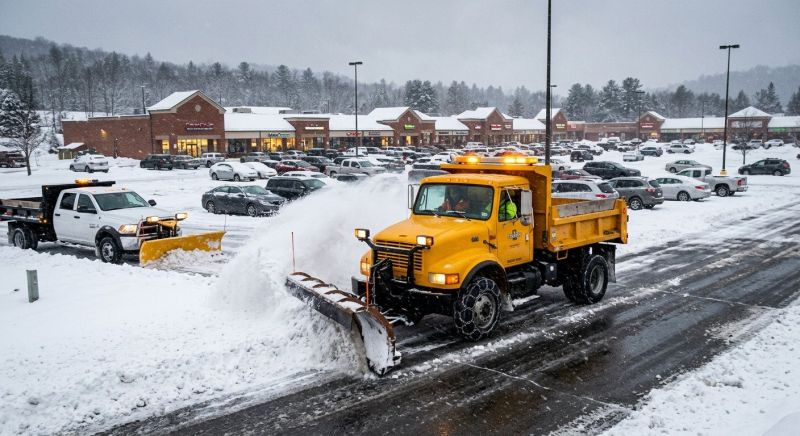 Parking Lot Snow Plowing in Brooklyn, NY